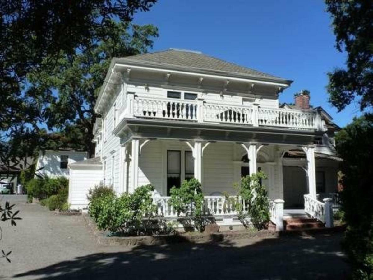 Inn At Salvestrin St. Helena Εξωτερικό φωτογραφία